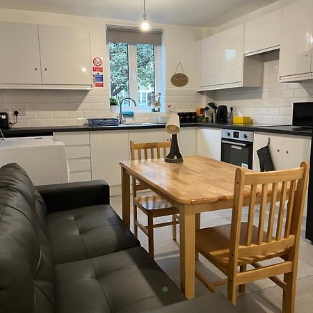 Lovely Double Rooms In Euston & Square In Central 런던 외부 사진