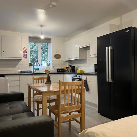 Lovely Double Rooms In Euston & Square In Central 런던 외부 사진