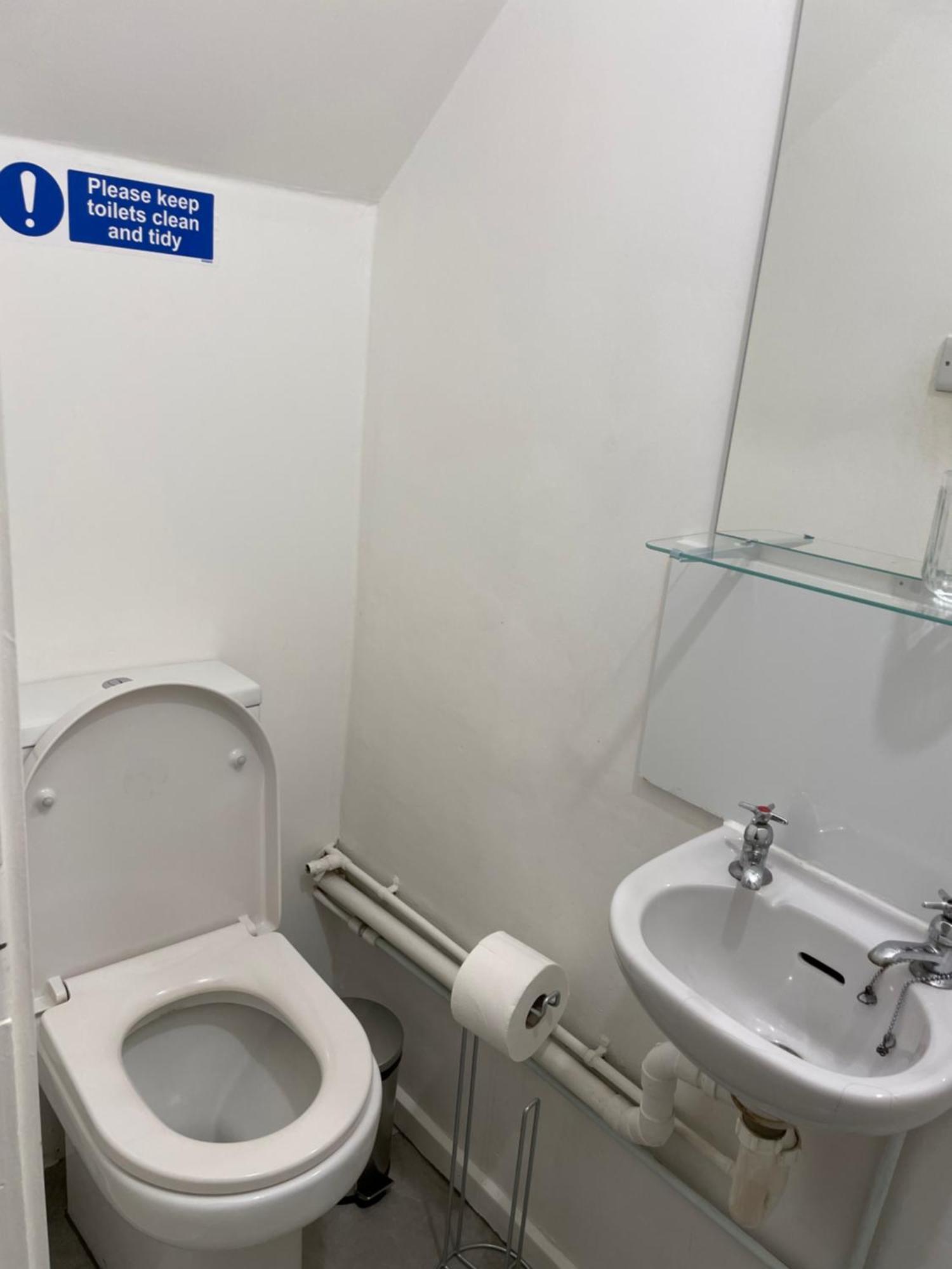 Lovely Double Rooms In Euston & Square In Central 런던 외부 사진