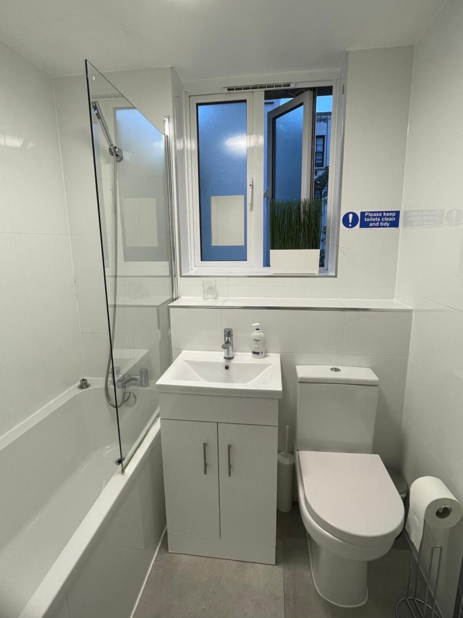 Lovely Double Rooms In Euston & Square In Central 런던 외부 사진